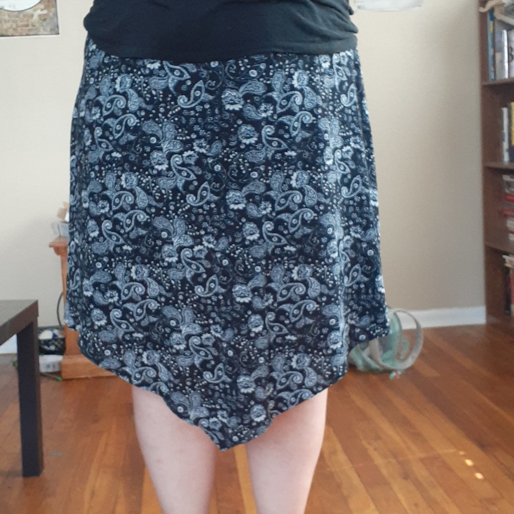 Skirt - Picture 3 of 3